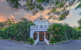 Royal Orchid Metropole Hotel Mysore 4*